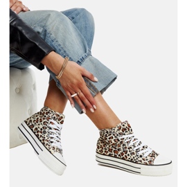 Zapatillas altas bagy con estampado de leopardo y suela gruesa marrón 4