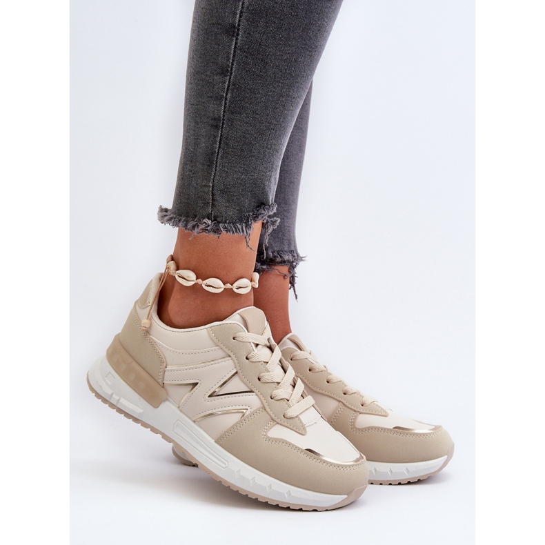 Zapatillas Deportivas de Mujer Beige Confeccionadas en Piel Ecológica Kaimans 2