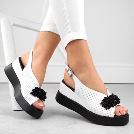 Sandalias cuña mujer en piel con abalorios, blanco Filippo DS6076 1