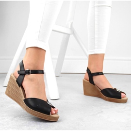 Sandalias cuña mujer piel negra con decoración Filippo DS6026 negro 2