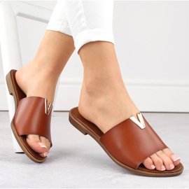 Chanclas de mujer marrón tacón bajo eVento 7736 1