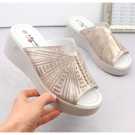Sandalias cuña mujer piel doradas cómodas S.Barski LR275 dorado 4