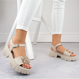 Sandalias mujer piel beige con tacón y plataforma Vinceza 7910 2
