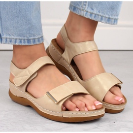 Sandalias cómodas de mujer con velcro, beige eVento 0146 3