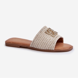 Chanclas Planas de Mujer con Trenza y Adorno Blanco Omenna 1 Chanclas Planas de Mujer con Trenza y Adorno Blanco Omenna 1