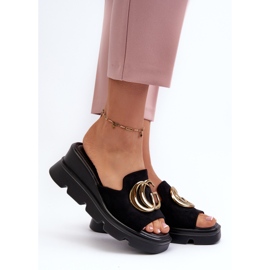 Vinceza Chanclas de Mujer Confeccionadas en Ante Ecológico con Cuña y Plataforma con Adorno Dorado, Iaria Negra negro 2