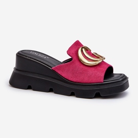Vinceza Chanclas de Mujer Confeccionadas en Ante Ecológico con Cuña y Plataforma con Adorno Dorado Fucsia Iaria rosado 1