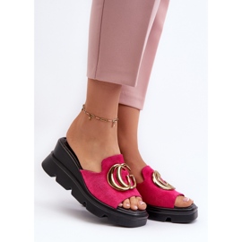 Vinceza Chanclas de Mujer Confeccionadas en Ante Ecológico con Cuña y Plataforma con Adorno Dorado Fucsia Iaria rosa 2