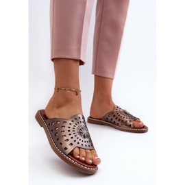 Chanclas de mujer brillantes de tacón plano con decoración cobre Ebirena marrón 3