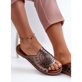 Chanclas de mujer brillantes de tacón plano con decoración cobre Ebirena marrón 7