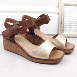 Sandalias cuña mujer con hebilla dorada Sergio Leone SK302 dorado 2