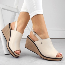 Sandalias cuña mujer piel beige Filippo DS6027 1
