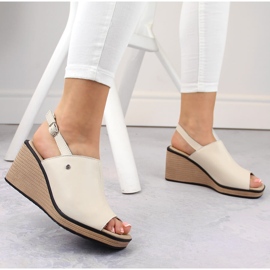 Sandalias cuña mujer piel beige Filippo DS6027 2