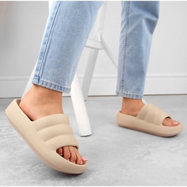 Zapatillas de casa acolchadas con plataforma para mujer, beige Vinceza 75204 6