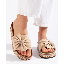 Chanclas de ante beige con lazo 2
