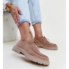 Zapatos Keiko clásicos ante beige oscuro 1