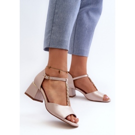 Vinceza Sandalias de Mujer con Tacón Cuadrado y Tira Decorativa, Piel Ecológica, Obivena Dorada beige 3