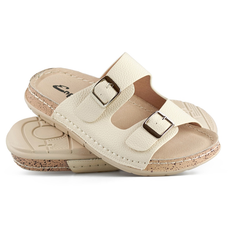 Cómodas chanclas de mujer color beige con dos hebillas y plantilla de piel 1