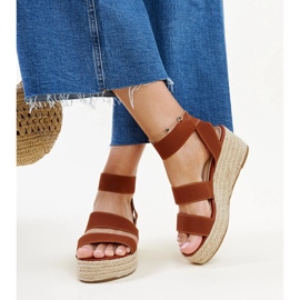 Sandalias cuña Minna marrón 4