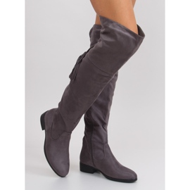 Botas mosqueteras gris con flecos 4