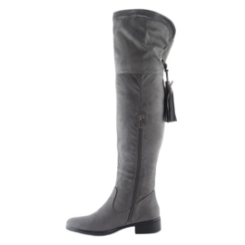 Botas mosqueteras gris con flecos 6