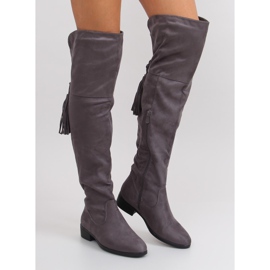 Botas mosqueteras gris con flecos 7