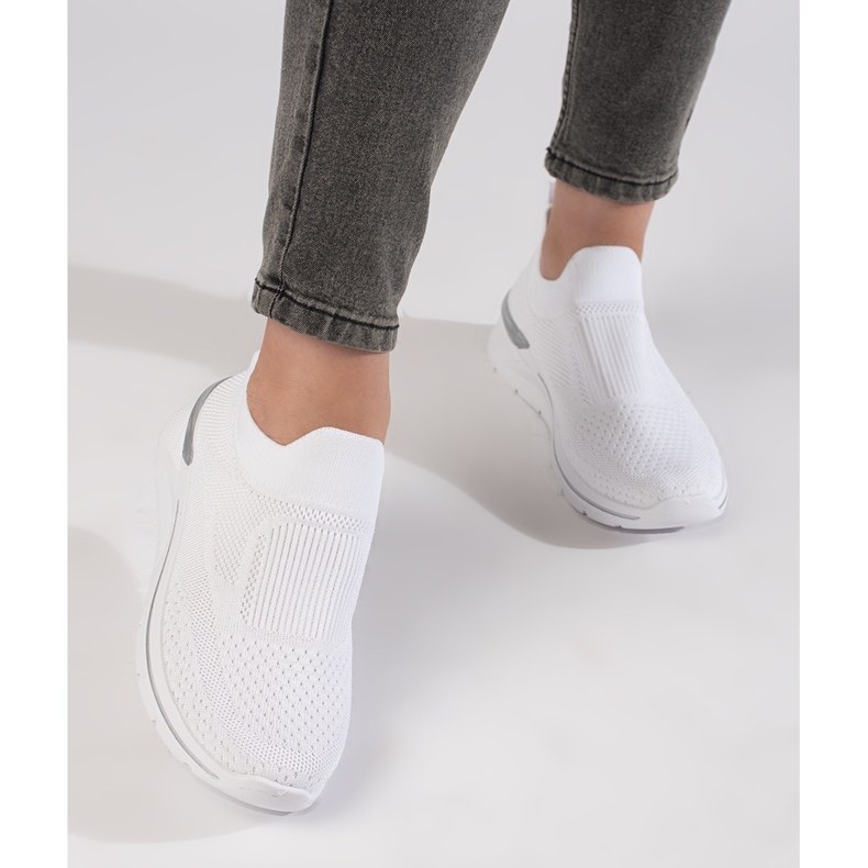 Zapatillas deportivas blancas para mujer. blanco 2