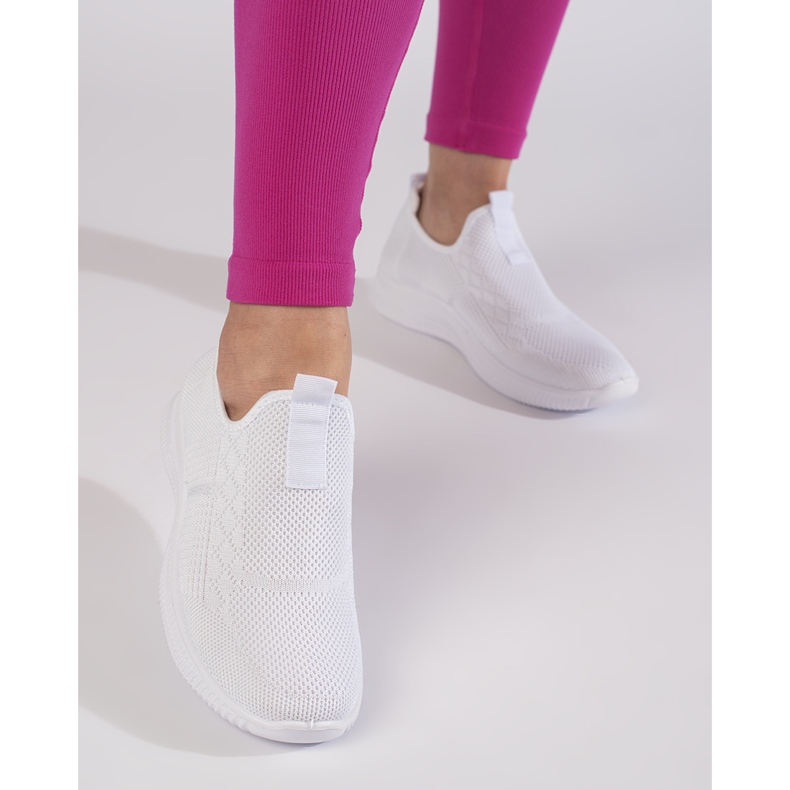 Zapatillas deportivas slip-on blancas para mujer. blanco 2 Zapatillas deportivas slip-on blancas para mujer. blanco 2