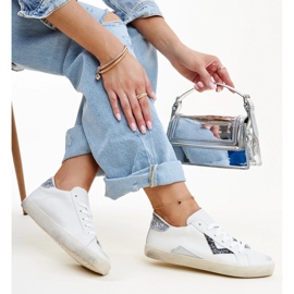 Deportivas blancas con efecto desgastado de Gombola blanco 1 Deportivas blancas con efecto desgastado de Gombola blanco 1