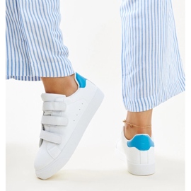 Zapatillas con velcro en blanco y azul de Samala 4