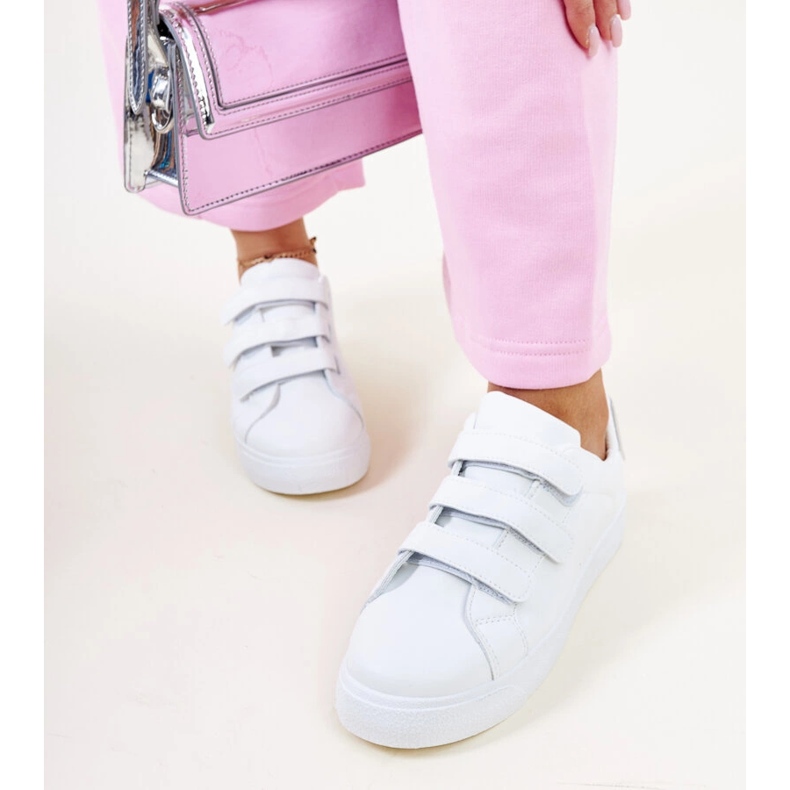 Zapatillas con velcro blancas y plateadas de Samala blanco 1