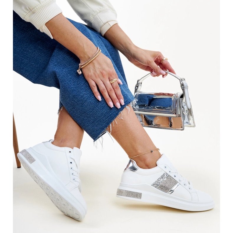 Deportivas Giulia blancas y plateadas con circonitas blanco 1 Deportivas Giulia blancas y plateadas con circonitas blanco 1