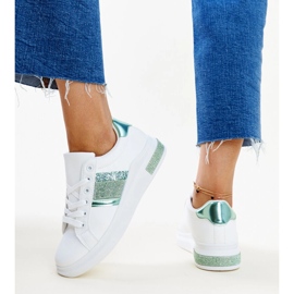 Deportivas Giulia blancas y verdes con pedrería blanco 3