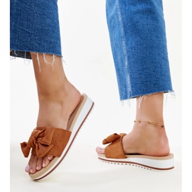 Mules marrones de tacón bajo de Mikhaila marrón 4