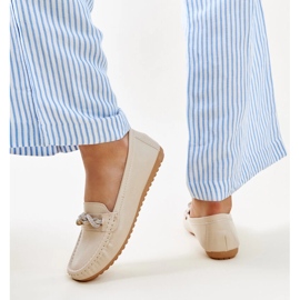 Mocasines beige decorados con pedrería Adiba 5