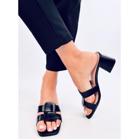Elegantes chanclas tacón Lafar Negro 2