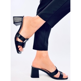 Elegantes chanclas tacón Lafar Negro 4