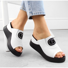 Sandalias cuña mujer piel calada blanco Filippo DK6141 1