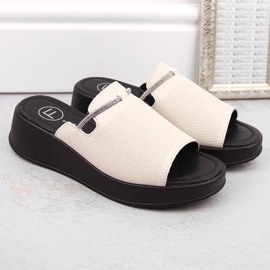 Zapatillas de cuña de mujer de piel ekri Filippo DK6067 beige 6