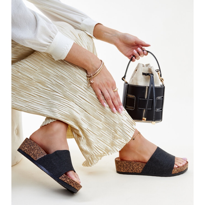 Chanclas negras con cuña de corcho Naifene negro 1