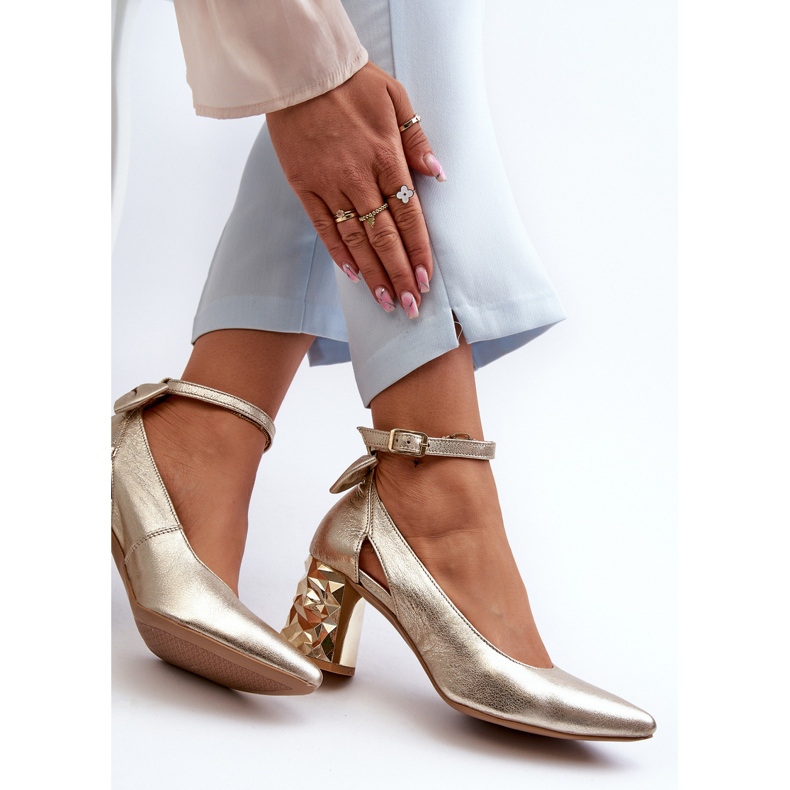 Salón De Piel Con Lazo Maciejka 05059-25 Dorado 1