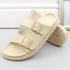 Chanclas de espuma con hebillas Big Star W INT2004C beige 6