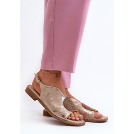 Sandalias De Mujer Con Decoración En Tacón Plano S.Barski KV24-057 Dorado 2
