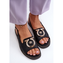 Sandalias de mujer elegantes con decoración dorada en tacones planos, negro S.Barski KV27-053 5
