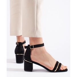 Sandalias de tacón de ante negro 3