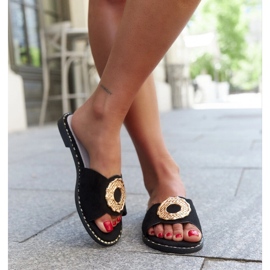 Chanclas negras con aplicación de piel de Buenas negro 2