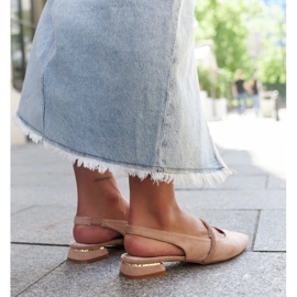 Bailarinas beige con aplicación de piel de Morcosa 3