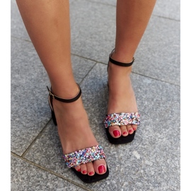 Sandalias de tacón con piedras Ghuson de colores negro 1