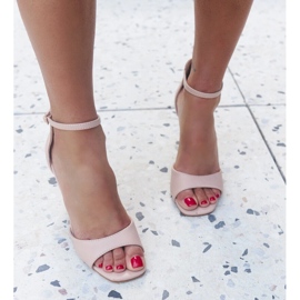 Sandalias Askern de piel ecológica con tacón beige 1