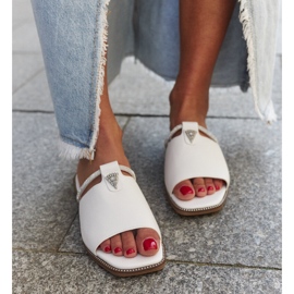 Chanclas con aplicación de piel Antari blanco 2